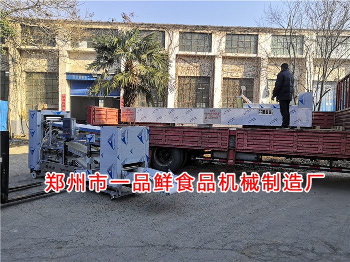 大型全套多功能流水線(xiàn)設(shè)備發(fā)往山東(圖4)